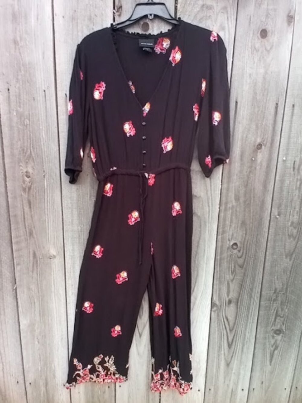 Liv Los Angeles Embroidered Gauze Jumpsuit L Black V-Neck Button Top Front